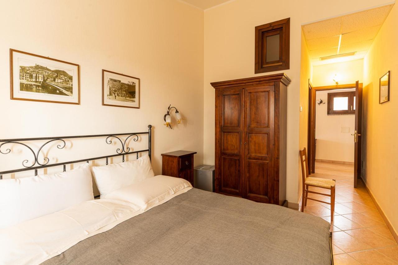 Agriturismo Il Giglio Oristano Exterior foto