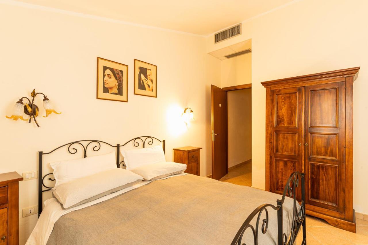 Agriturismo Il Giglio Oristano Exterior foto